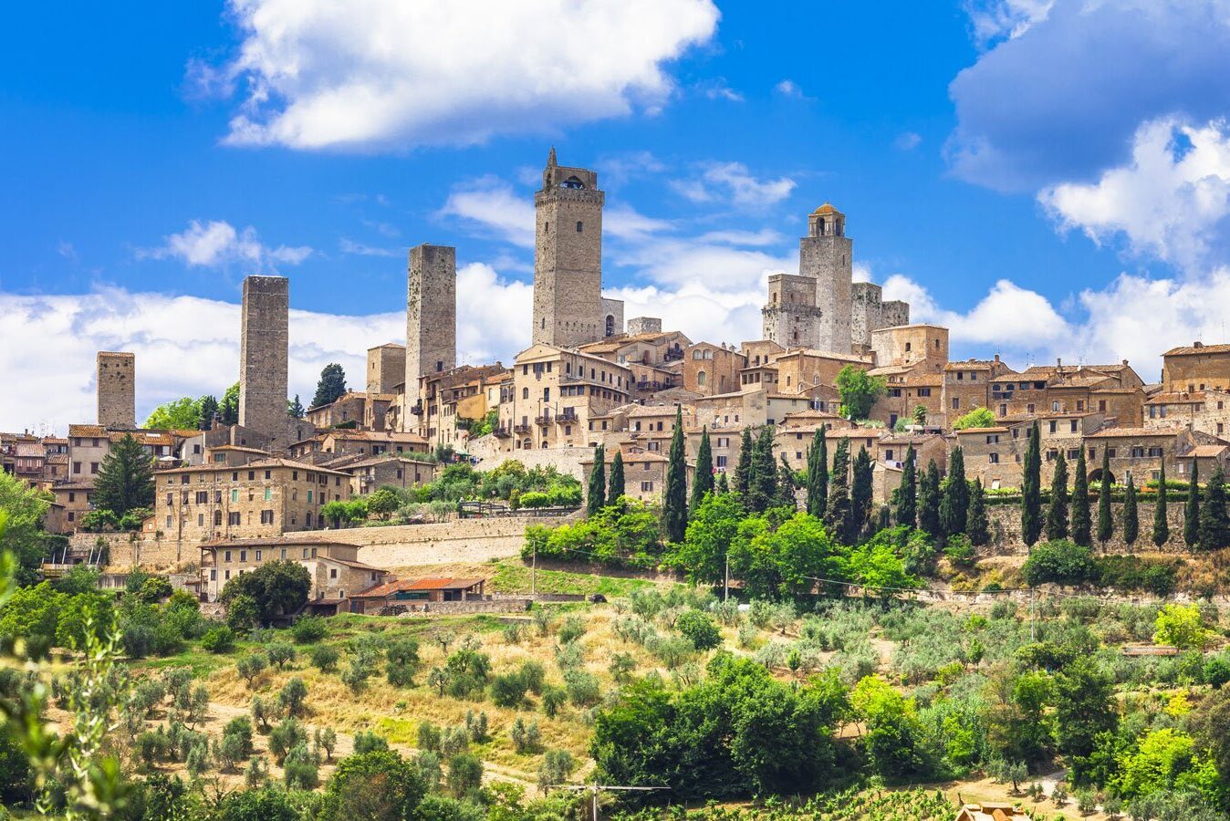 https://suelemandian.com/wp-content/uploads/2023/07/1.San-Gimignano-1-e1688753095868.jpg